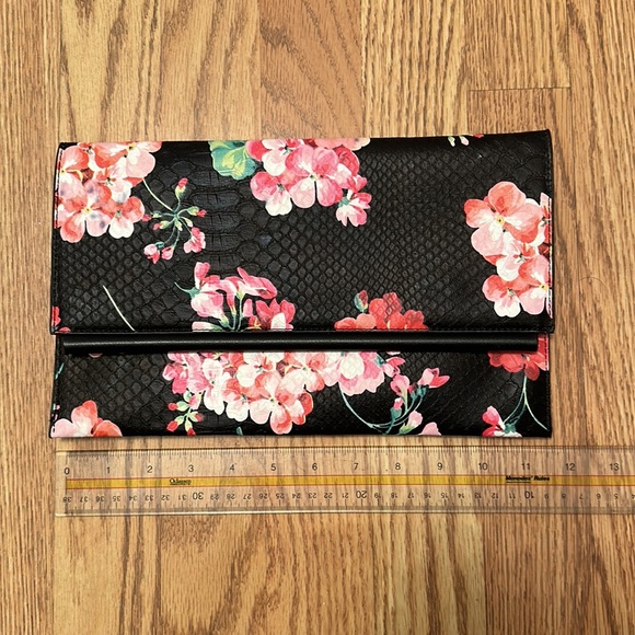 Black Floral Clutch/Purse - Picture 2 of 8
